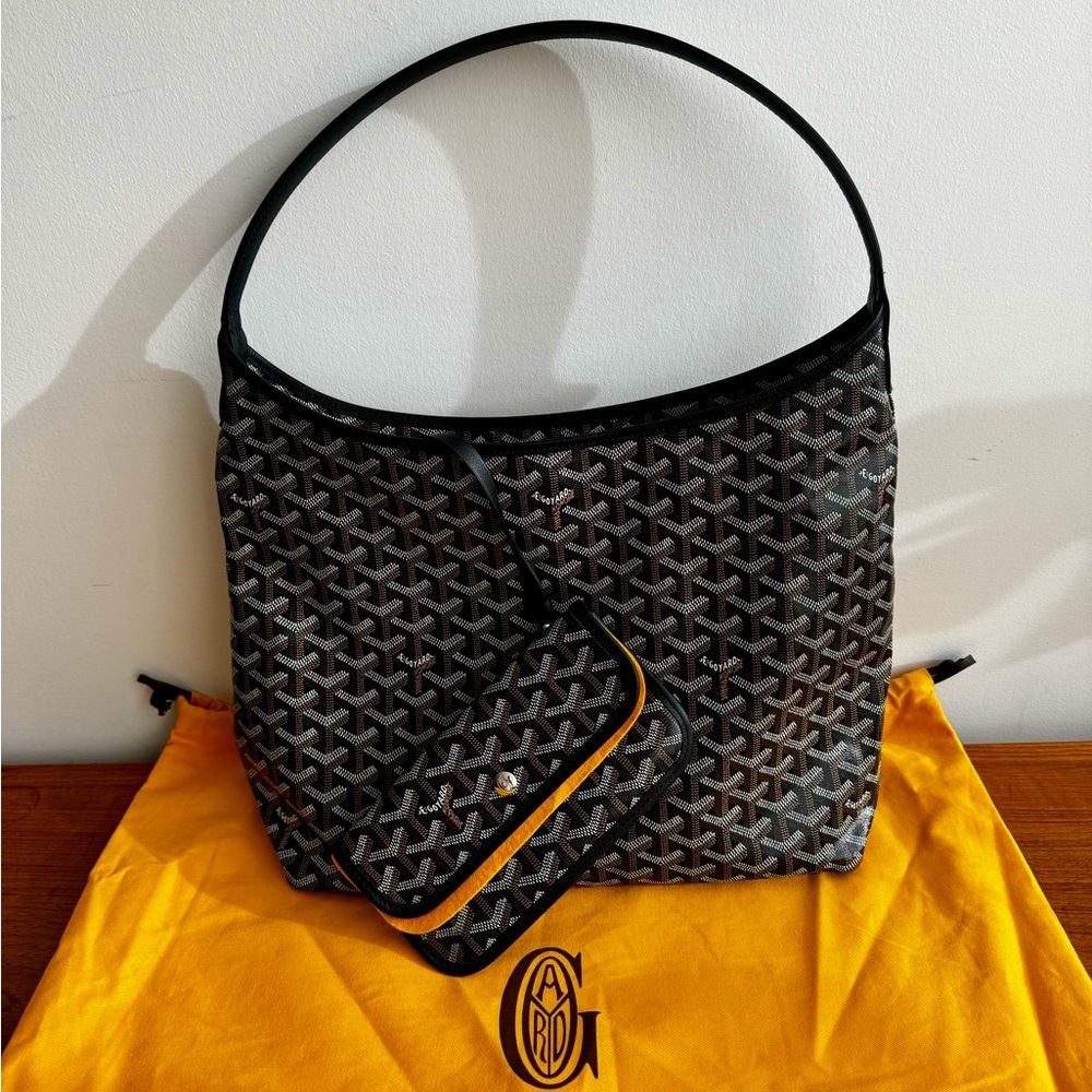 100% Authentic Goyard hobo Brand new